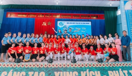 Hội LHPN xã Bình Minh tổ chức Hội thi Dân vũ “Vũ điệu khoẻ, đẹp” năm 2022