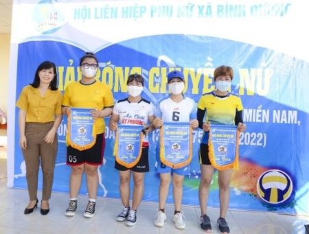 Hội LHPN xã Bình Dương tổ chức giải bóng chuyền nữ năm 2022