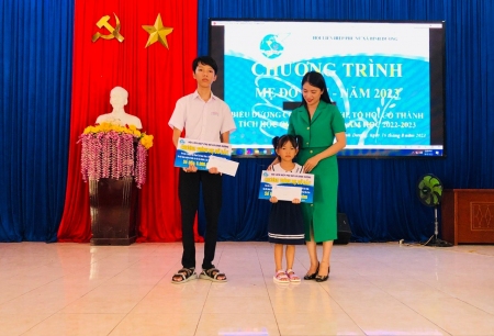 Hội LHPN xã Bình Dương (Thăng Bình) vận động nhận đỡ đầu 13 trẻ mồ côi